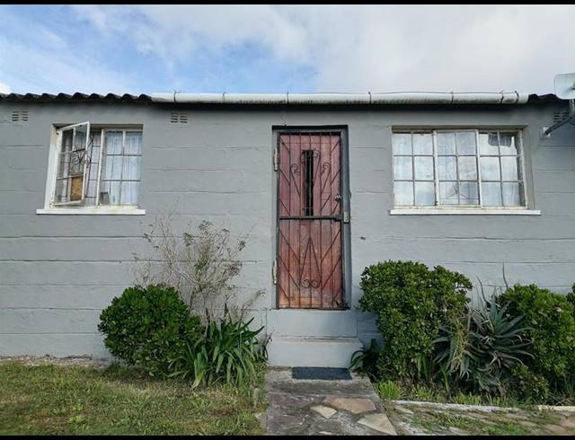 2 BEDROOM HOUSE FOR SALE IN GREENHAVEN
